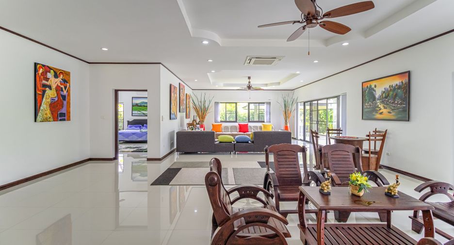 For rent and for sale 3 bedrooms house in Saraphi, Chiang Mai