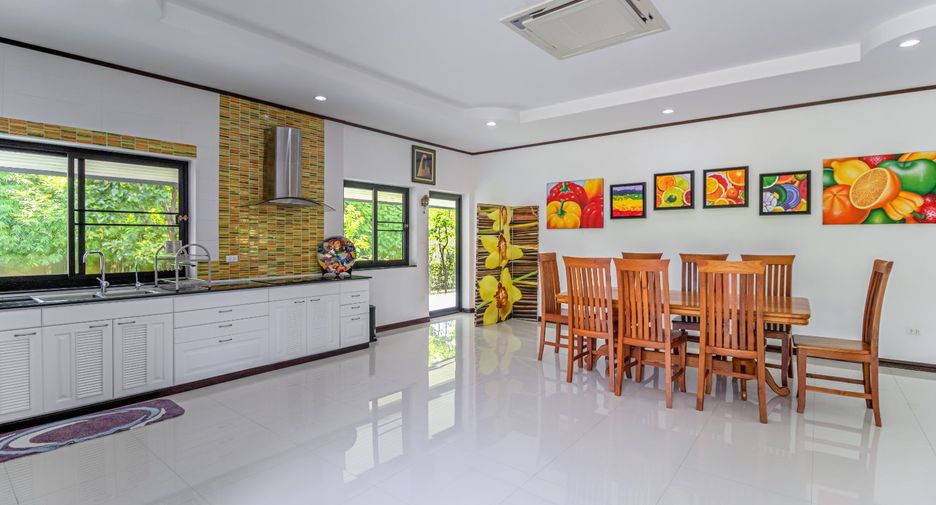 For rent and for sale 3 bedrooms house in Saraphi, Chiang Mai