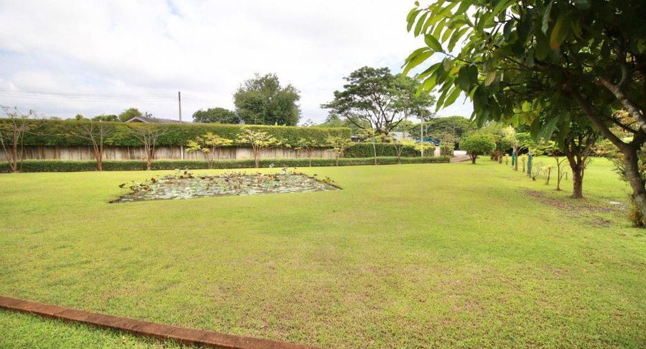 For rent and for sale 3 bedrooms house in Saraphi, Chiang Mai