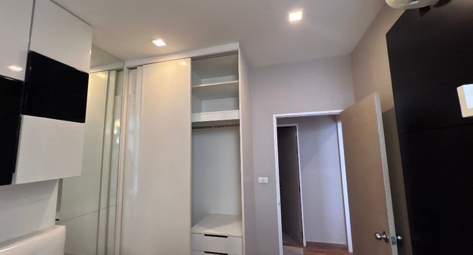 Condo en alquiler de 2 habitaciones en Bang Na, Bangkok