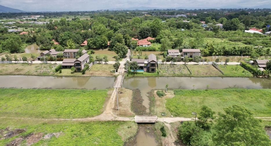 For rent and for sale 4 bedrooms house in Saraphi, Chiang Mai