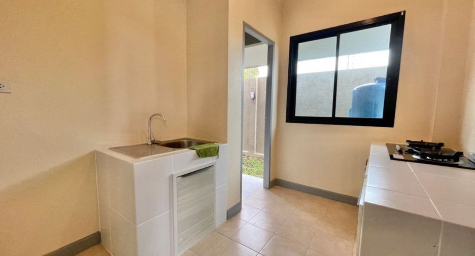 For rent and for sale 4 bedrooms house in Saraphi, Chiang Mai