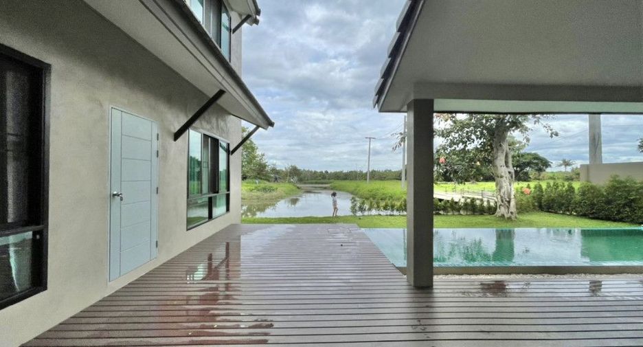 For rent and for sale 4 bedrooms house in Saraphi, Chiang Mai