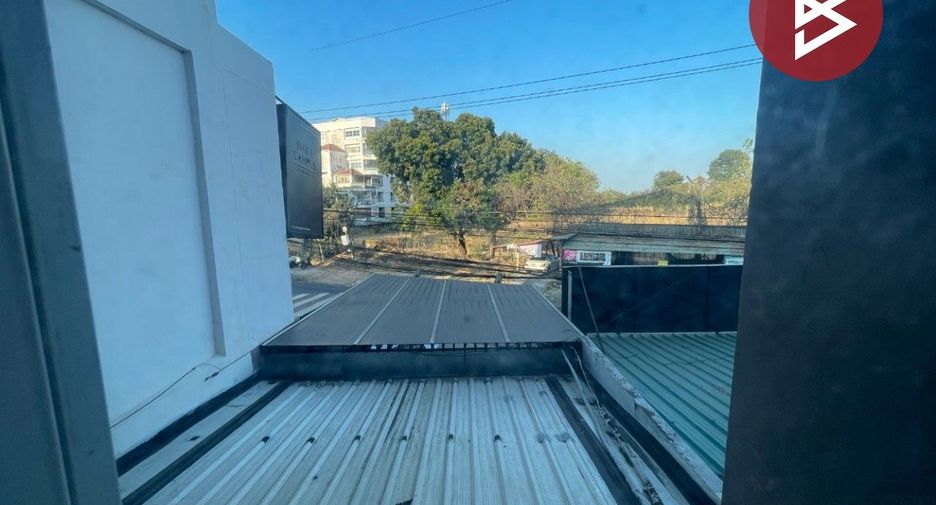 Local comercial en alquiler y en venta de 3 habitaciones en Mueang Khon Kaen, Khon Kaen