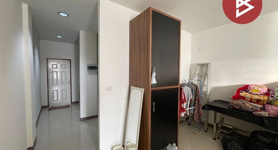 Local comercial en alquiler y en venta de 3 habitaciones en Mueang Khon Kaen, Khon Kaen