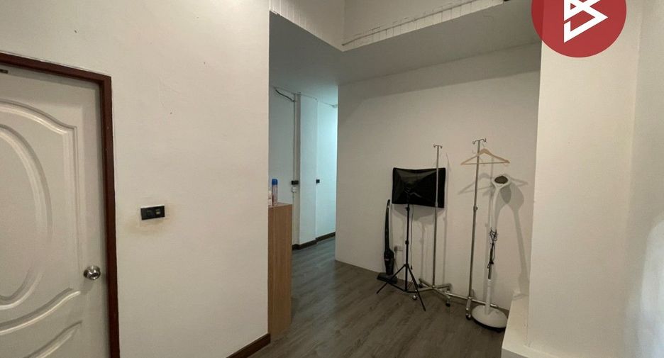 Local comercial en alquiler y en venta de 3 habitaciones en Mueang Khon Kaen, Khon Kaen