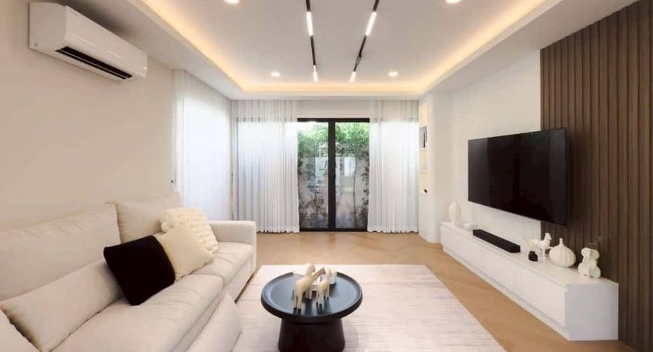 For rent 4 bedrooms house in Mueang Chiang Mai, Chiang Mai