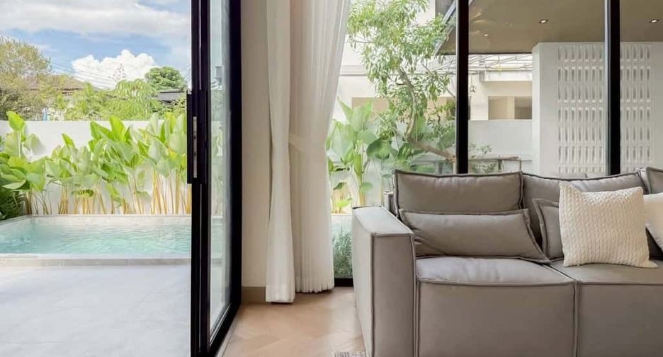 For rent 4 bedrooms house in Mueang Chiang Mai, Chiang Mai