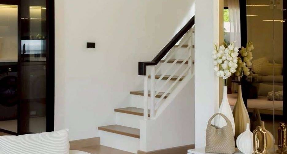 For rent 4 bedrooms house in Mueang Chiang Mai, Chiang Mai