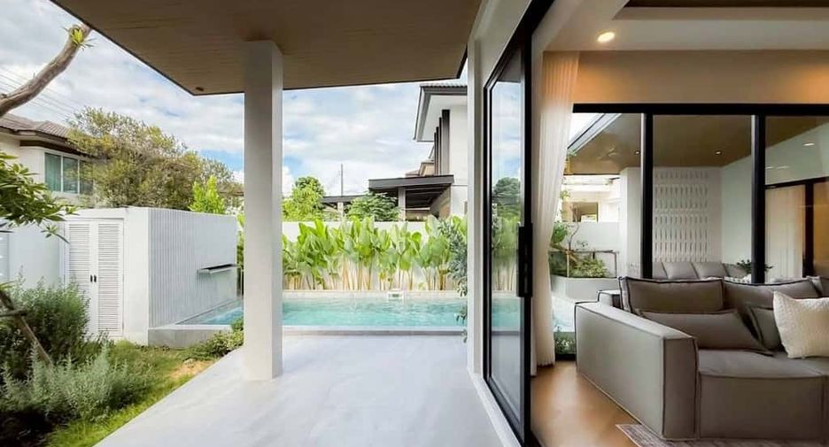 For rent 4 bedrooms house in Mueang Chiang Mai, Chiang Mai