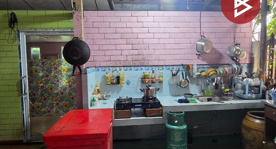 Gewerbefläche zum Kauf mit 3 Zimmer in Klaeng, Rayong