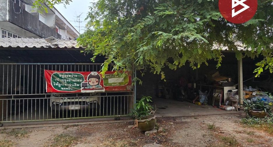 Gewerbefläche zum Kauf mit 3 Zimmer in Klaeng, Rayong