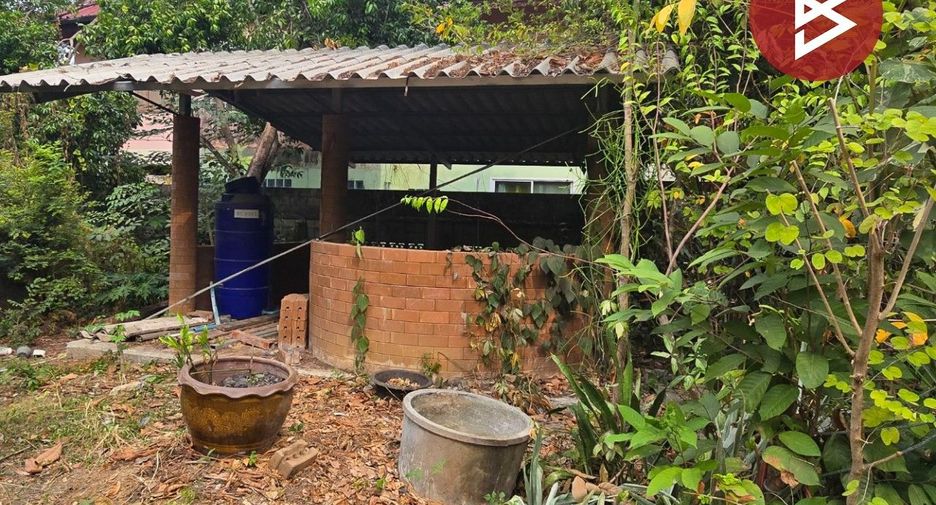 Gewerbefläche zum Kauf mit 3 Zimmer in Klaeng, Rayong