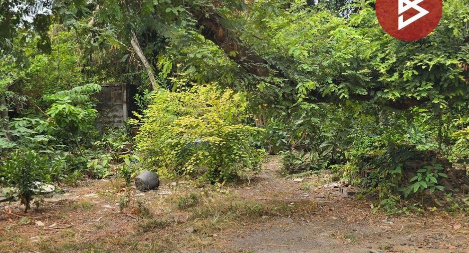 Gewerbefläche zum Kauf mit 3 Zimmer in Klaeng, Rayong