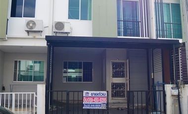 Reihenhaus zum Kauf mit 4 Zimmer in Prawet, Bangkok