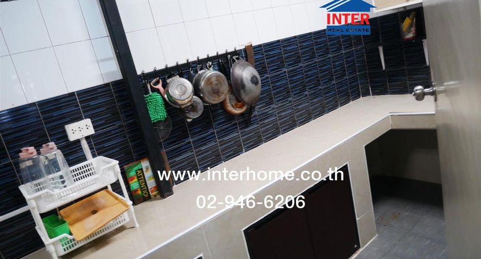 For sale 4 bedrooms townhouse in Prawet, Bangkok