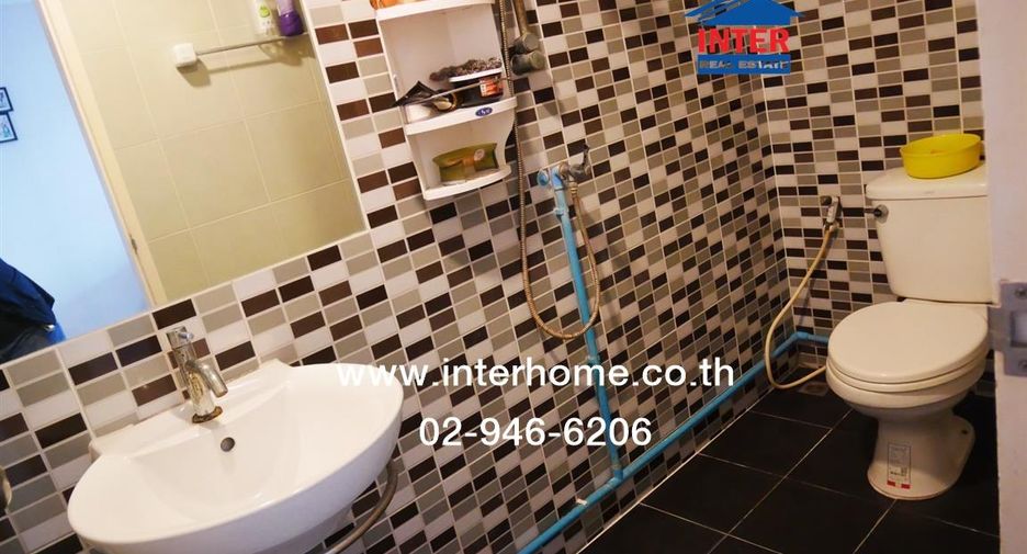 For sale 4 bedrooms townhouse in Prawet, Bangkok