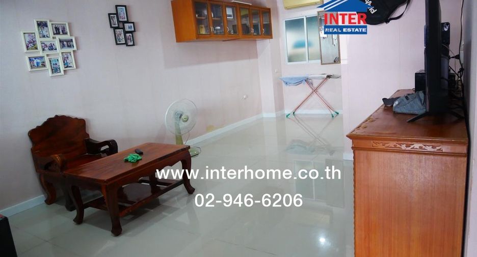 For sale 4 bedrooms townhouse in Prawet, Bangkok