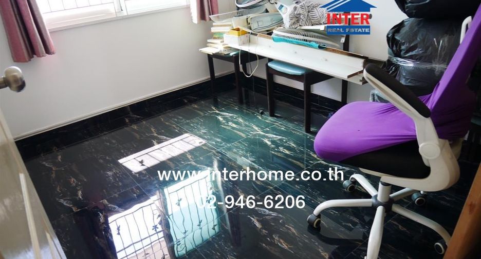 For sale 4 bedrooms townhouse in Prawet, Bangkok