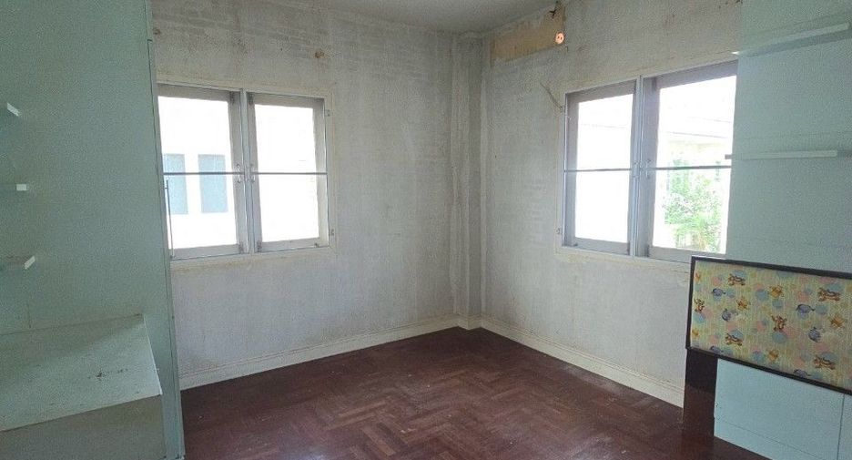 For sale studio house in Mueang Pathum Thani, Pathum Thani
