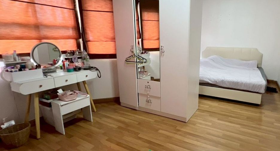 Casa en venta de 3 habitaciones en Bang Khen, Bangkok