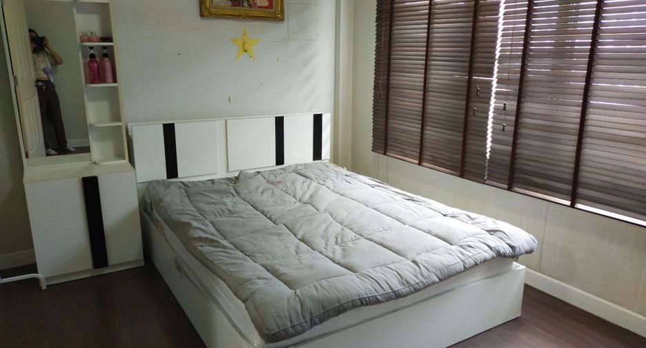 For sale 3 ベッドルーム townhouse in Thung Khru, Bangkok