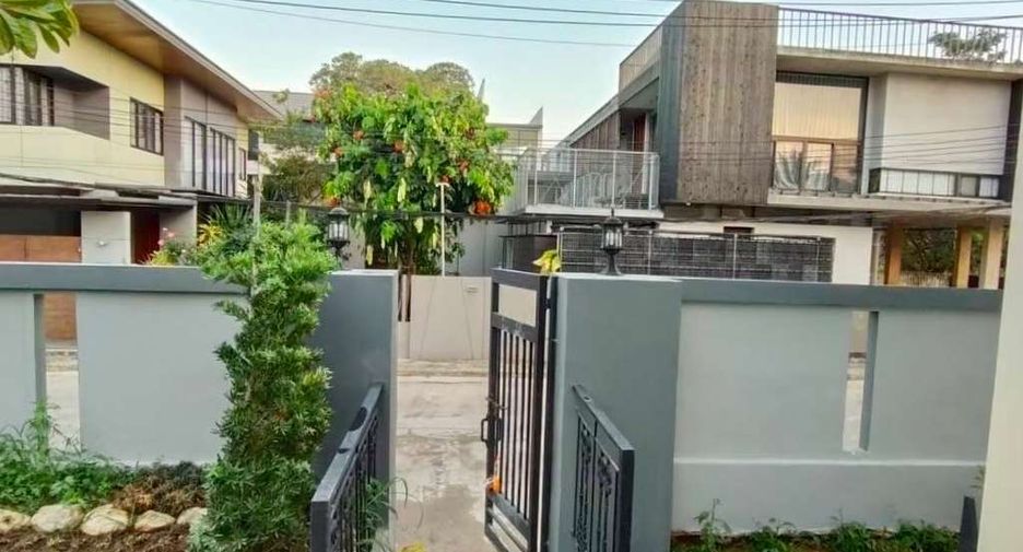For rent 14 bedrooms house in Hang Dong, Chiang Mai