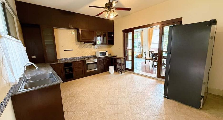 For rent 5 bedrooms house in Hang Dong, Chiang Mai