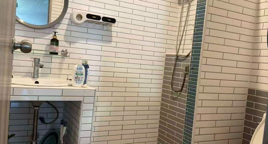 For rent 3 bedrooms house in Huai Khwang, Bangkok