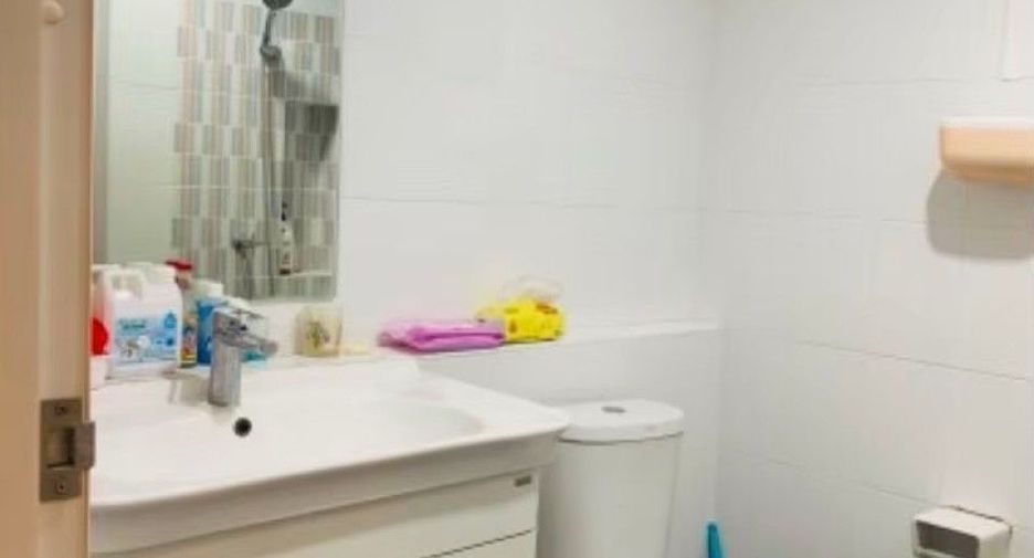 Casa en venta de 3 habitaciones en Phra Pradaeng, Samut Prakan