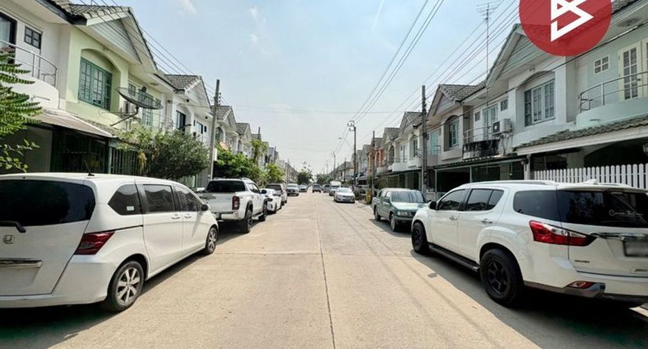 For sale 3 bedrooms townhouse in Bang Bua Thong, Nonthaburi