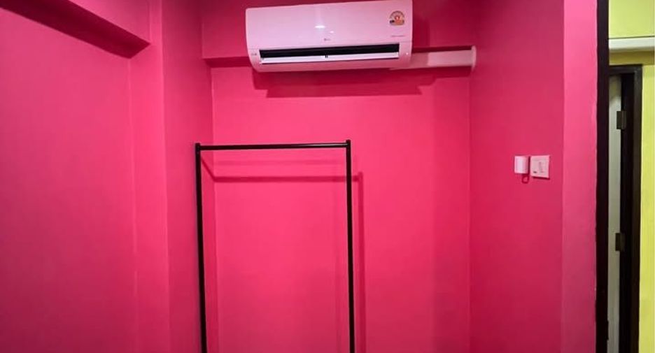 For sale 2 bedrooms condo in Wang Thonglang, Bangkok