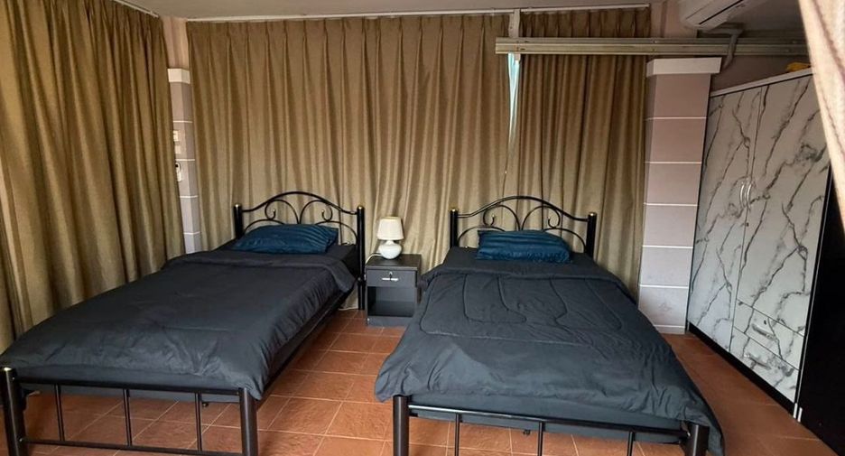 For rent 4 bedrooms villa in Bang Lamung, Chonburi