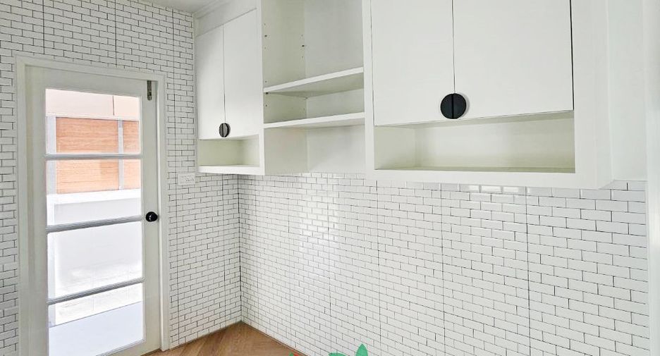 Haus zum Kauf mit 3 Zimmer in Thanyaburi, Pathum Thani