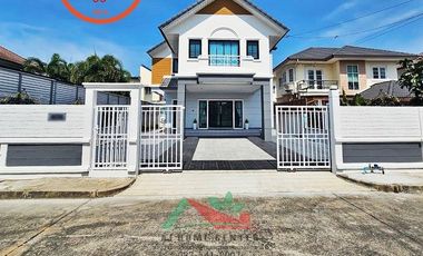 Haus zum Kauf mit 3 Zimmer in Thanyaburi, Pathum Thani