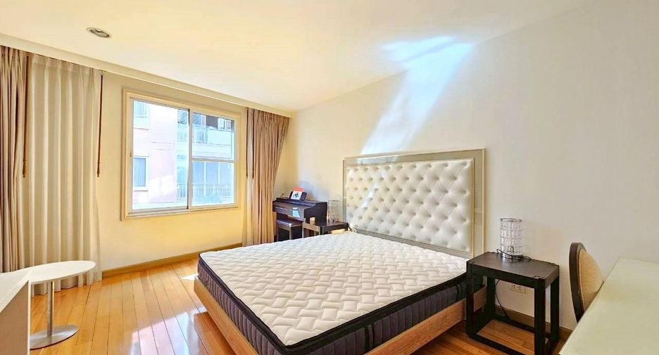 For rent and for sale 2 bedrooms condo in Watthana, Bangkok