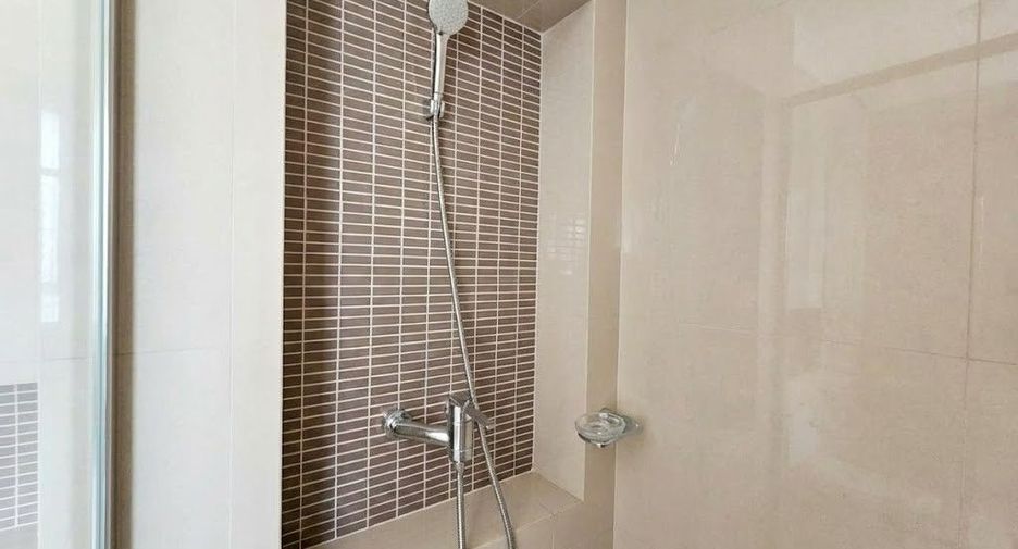 For rent and for sale 2 bedrooms condo in Watthana, Bangkok