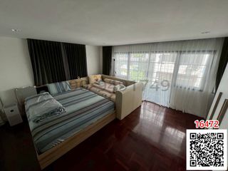 Casa adosada en alquiler de 3 habitaciones en Chatuchak, Bangkok