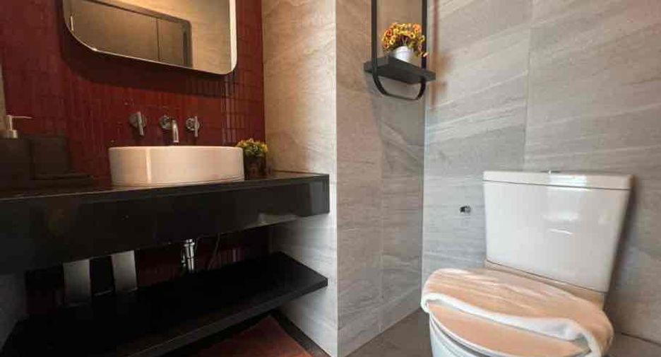 For rent and for sale 1 bed condo in Bang Lamung, Chonburi