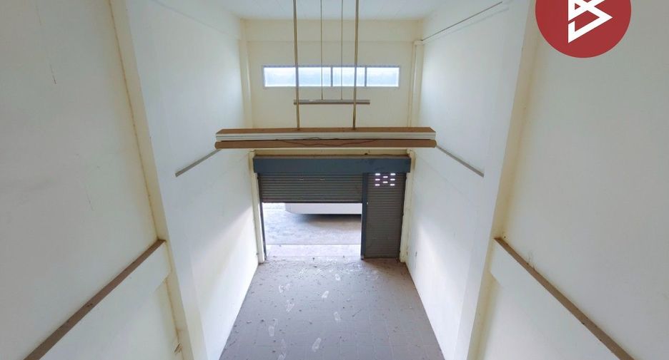 Local comercial en venta en Sai Noi, Nonthaburi