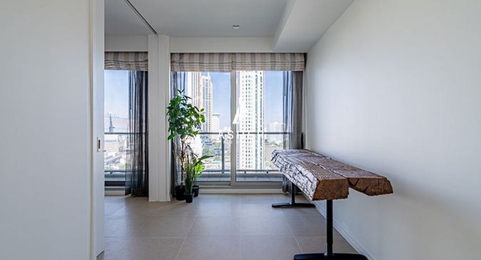 À louer 2 chambres condo à Sathon, Bangkok