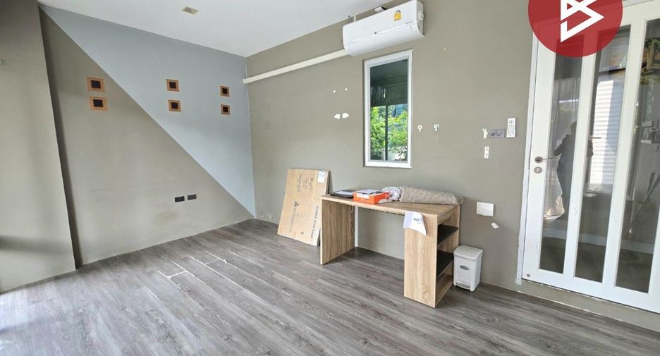 For sale 4 bedrooms house in Pak Kret, Nonthaburi