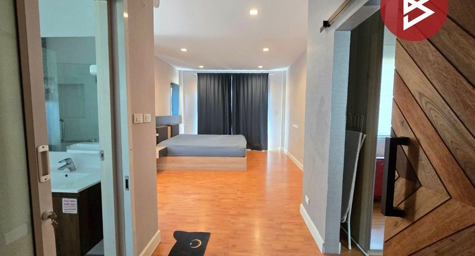 For sale 4 bedrooms house in Pak Kret, Nonthaburi