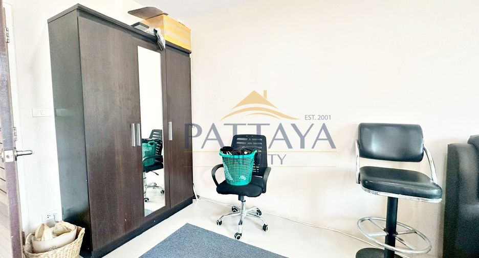 For sale 2 bedrooms townhouse in Bang Lamung, Chonburi