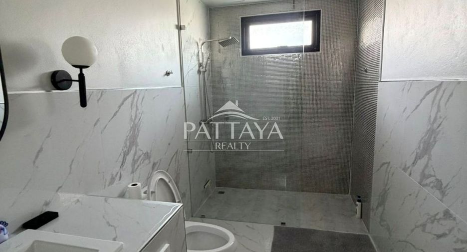 For rent 2 bedrooms house in Bang Lamung, Chonburi
