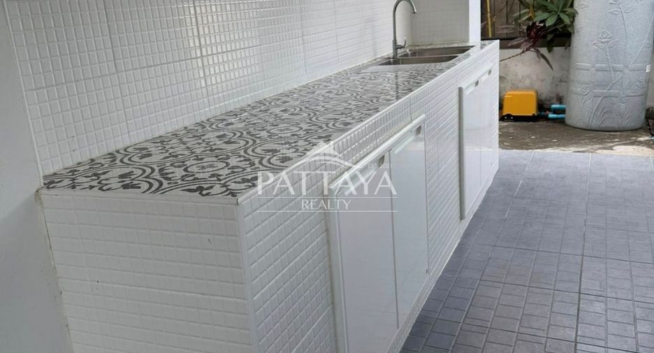 For rent 2 bedrooms house in Bang Lamung, Chonburi