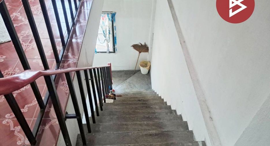 Gewerbefläche zum Kauf mit 2 Zimmer in Mueang Chon Buri, Chonburi