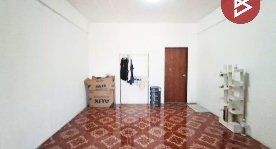 Gewerbefläche zum Kauf mit 2 Zimmer in Mueang Chon Buri, Chonburi