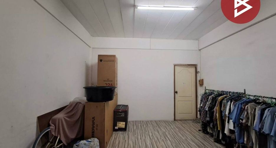 Gewerbefläche zum Kauf mit 2 Zimmer in Mueang Chon Buri, Chonburi