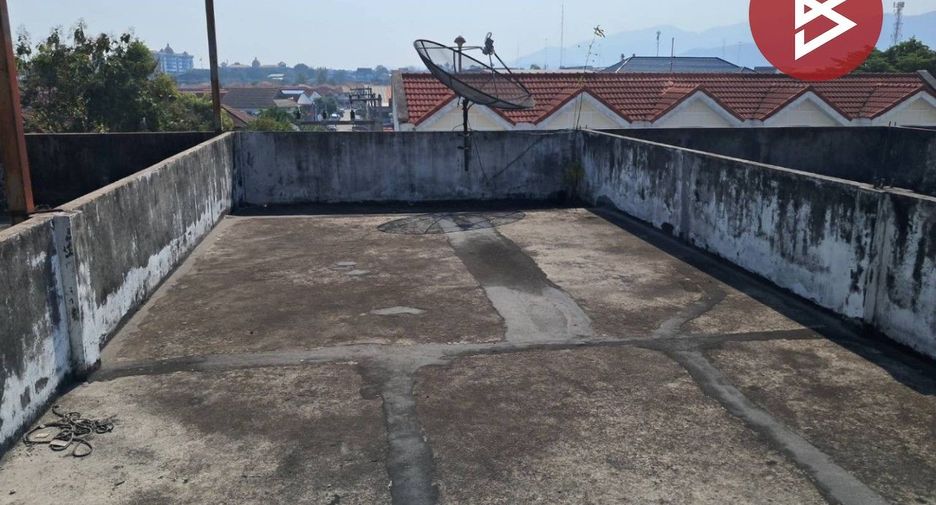 Gewerbefläche zum Kauf mit 2 Zimmer in Mueang Chon Buri, Chonburi